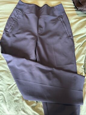 Athleta Endless Pant Size 8 in Navy